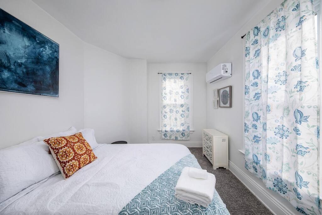 Newly Renovated House-10 Minutes From Downtown Casa de férias *