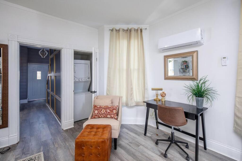Newly Renovated House-10 Minutes From Downtown Casa de férias